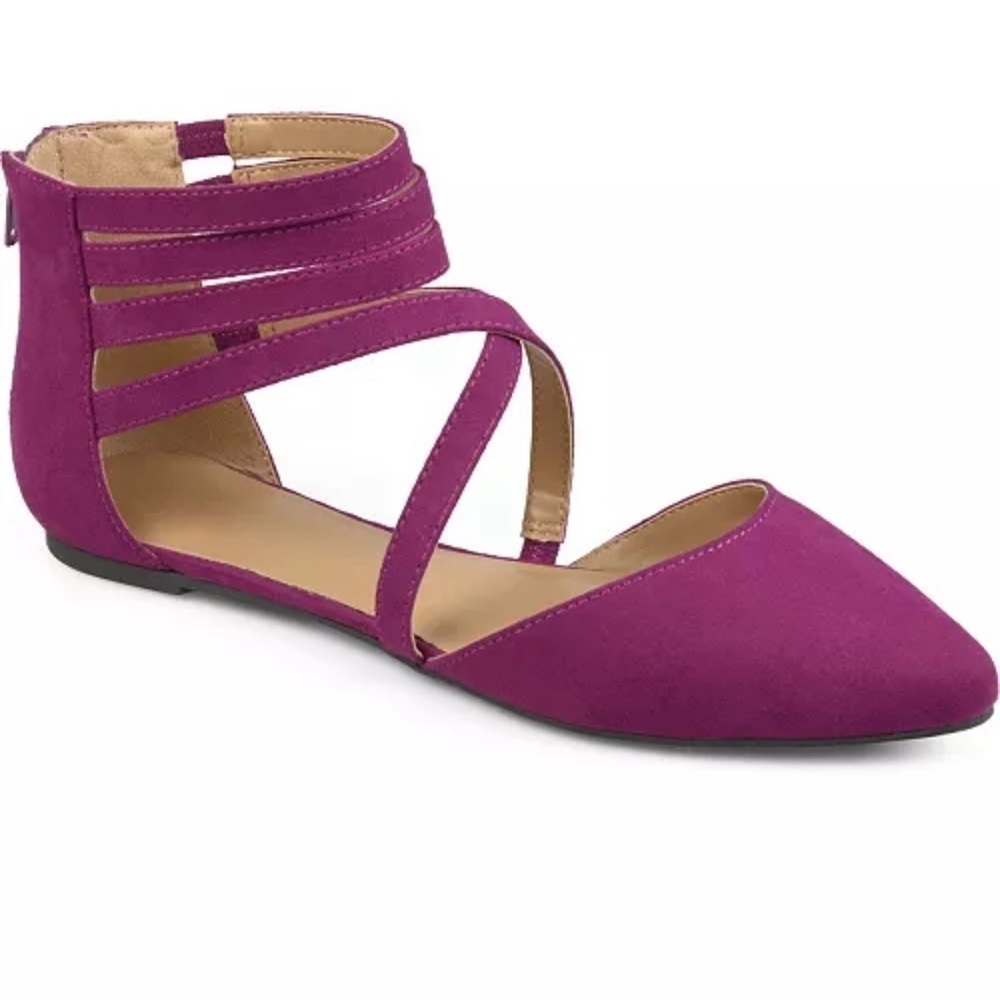 NWT Journee Collection
Women's Marlee Strappy Pointed Toe Flats